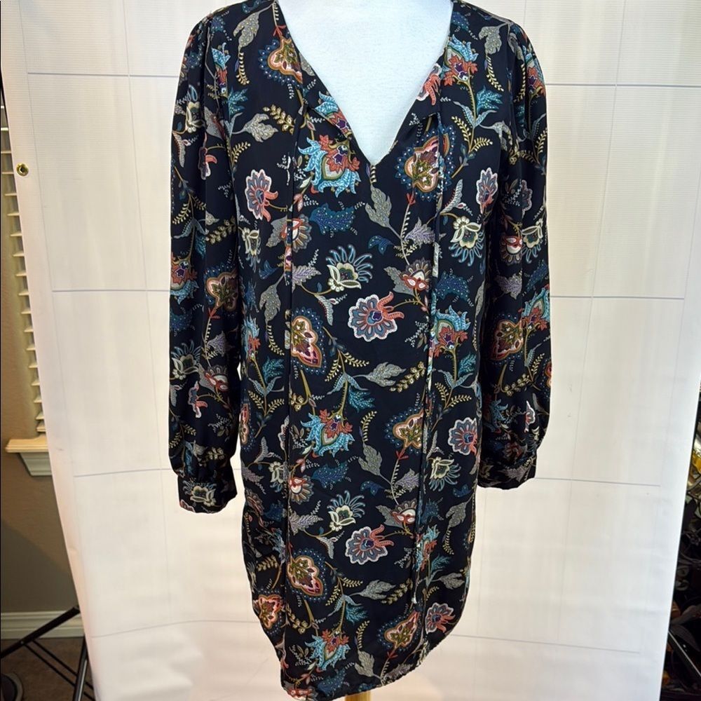 Something Urban Floral Paisley Black Long Sleeve Dress, Large